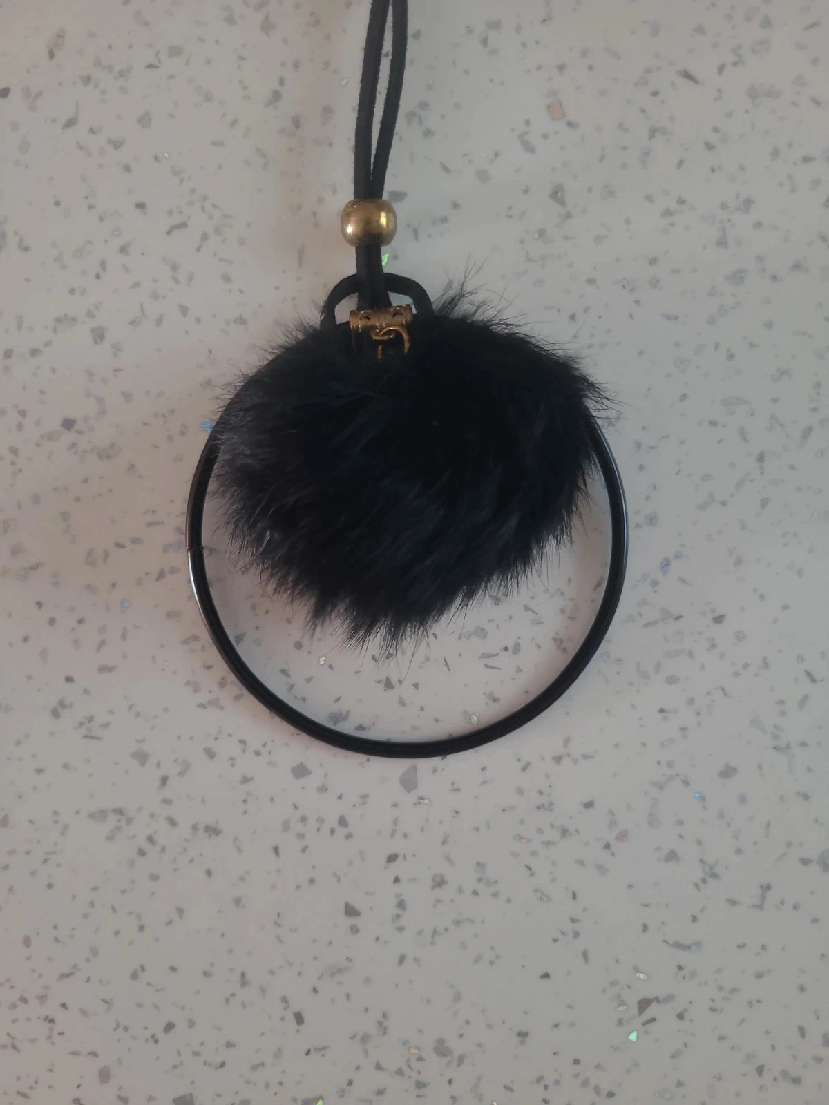 Collar con pompones negro – photo 2